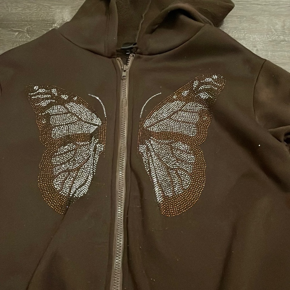 selling brown butterfly jacket🤎